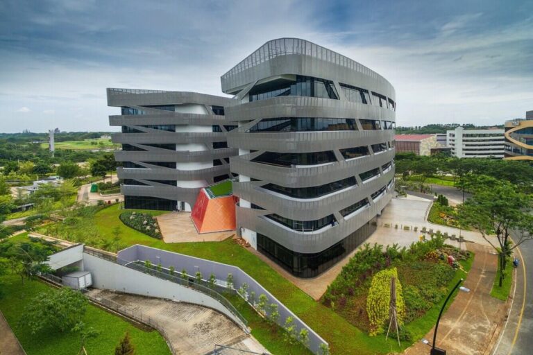 Monash-University-Indonesia-1335×1000