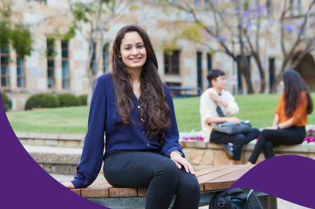 UQ-students-on-campus3-min