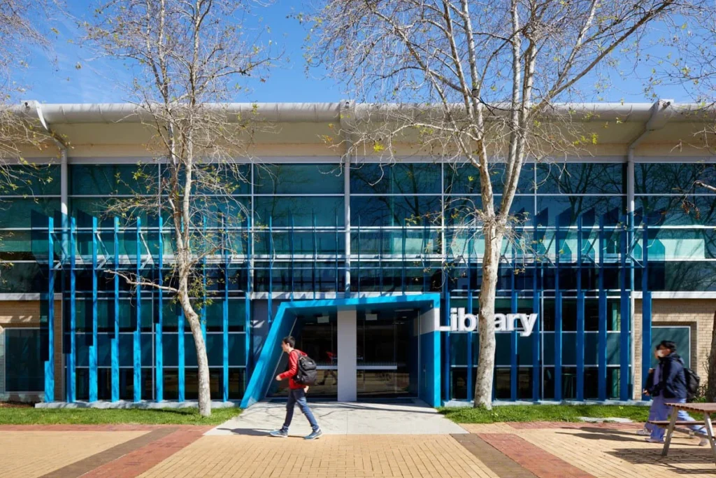 Spowers_HolmesglenLibrary_Chadstone_©TatjanaPlitt_57A9322