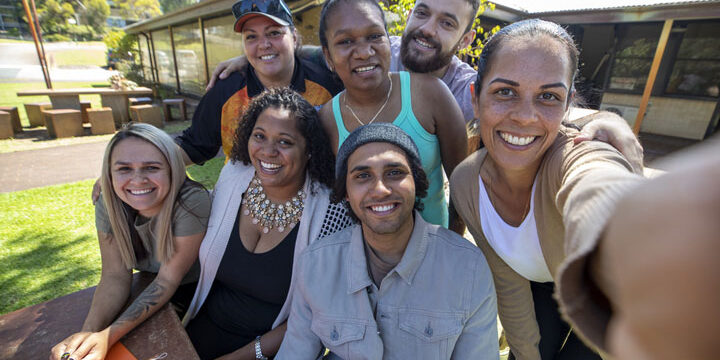 Sinh viên quốc tế tham gia lớp học kỹ năng quản lý hồ sơ và hỗ trợ cộng đồng